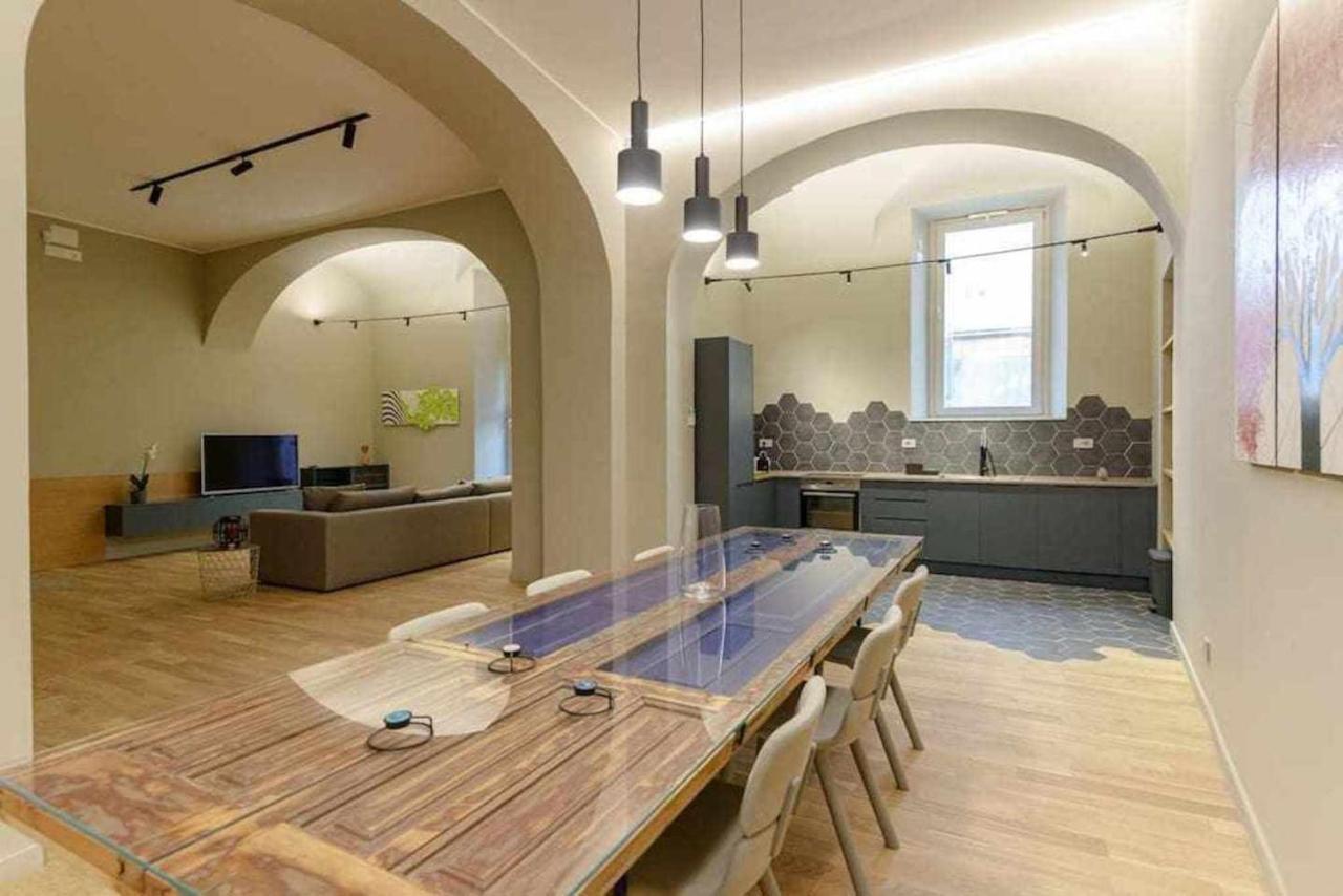 Crociferi Luxury Apartment 卡塔尼亚 外观 照片