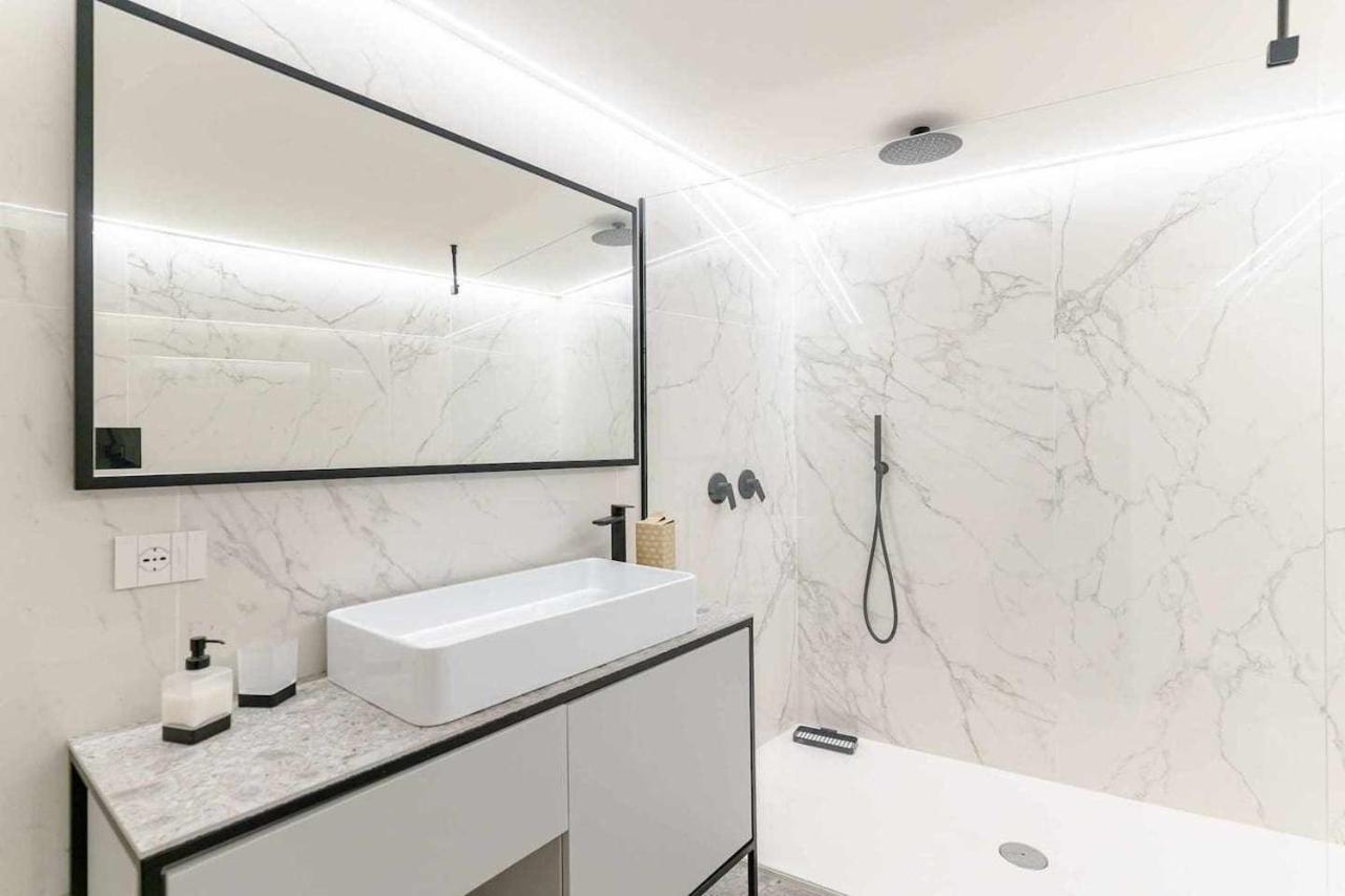 Crociferi Luxury Apartment 卡塔尼亚 外观 照片