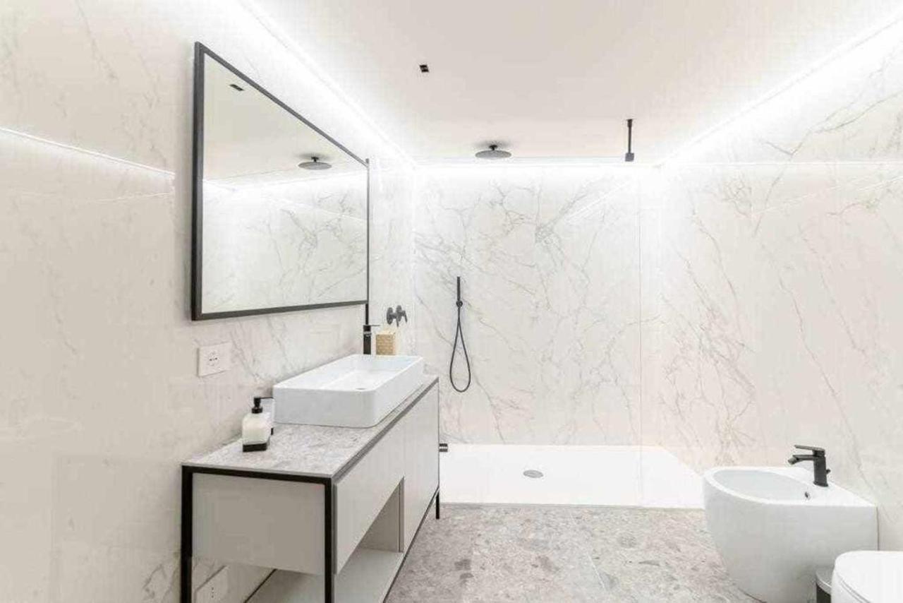 Crociferi Luxury Apartment 卡塔尼亚 外观 照片