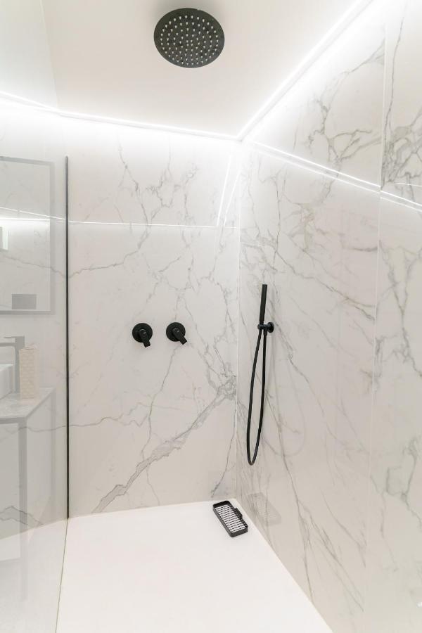 Crociferi Luxury Apartment 卡塔尼亚 外观 照片