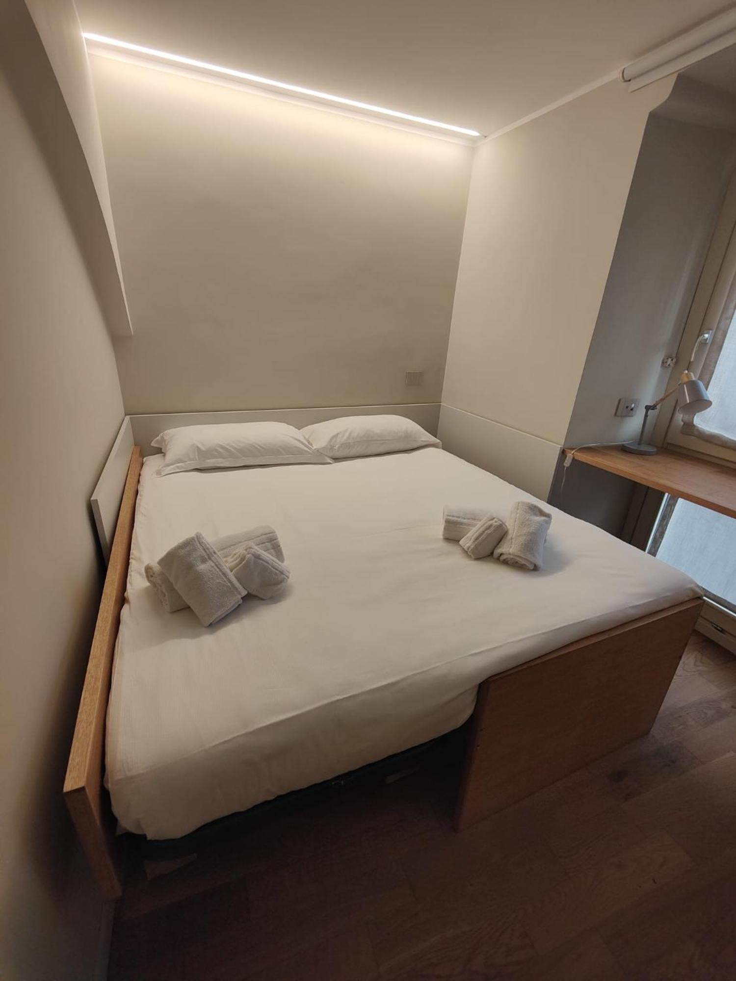 Crociferi Luxury Apartment 卡塔尼亚 外观 照片